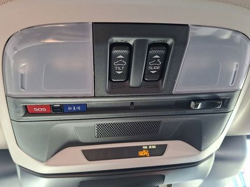 Certified 2025 Subaru Crosstrek 2.5i Limited w/ Popular Package #4A image 26