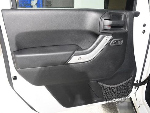 Used 2014 Jeep Wrangler Unlimited Sahara AWD/4WD image 51