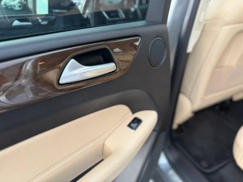Used 2019 Mercedes-Benz GLS 450 4MATIC image 17