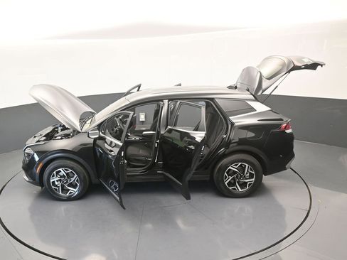 Used 2024 Kia Sportage LX image 61