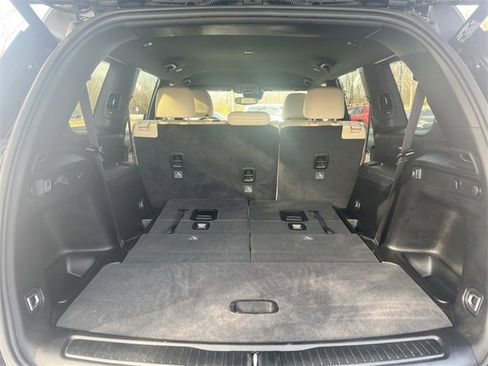 Used 2023 Jeep Grand Cherokee L Limited image 19