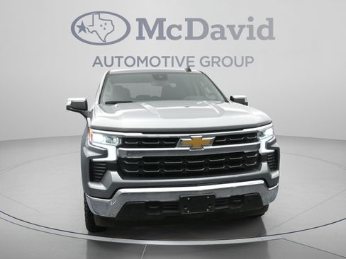 Used 2024 Chevrolet Silverado 1500 LT w/ Z71 Off-Road Package AWD/4WD image 2