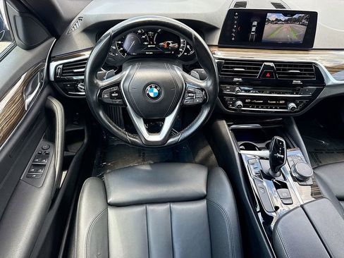 Used 2018 BMW 530e RWD image 17