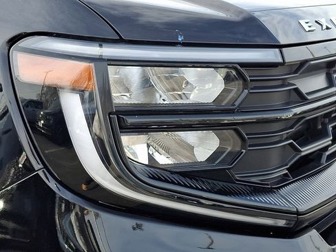 Used 2025 Ford Expedition Active image 9