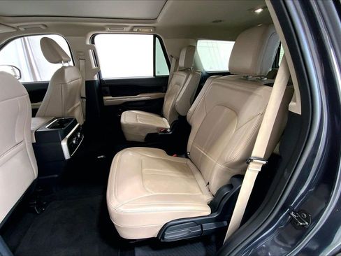 Used 2024 Ford Expedition Limited image 24
