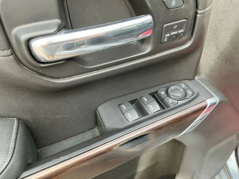 Used 2019 GMC Sierra 1500 SLT image 11