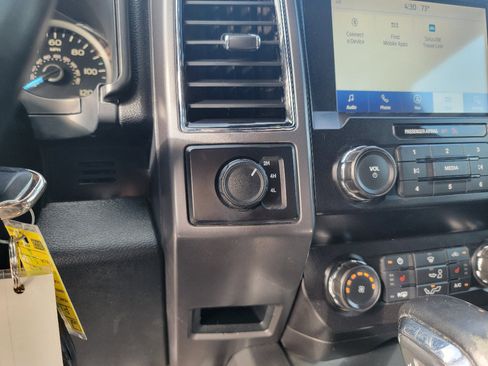 Used 2019 Ford F150 XLT w/ Equipment Group 302A Luxury AWD/4WD image 23