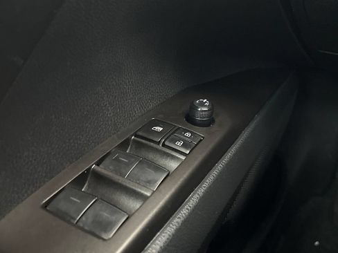 Used 2024 Toyota Camry SE FWD image 11