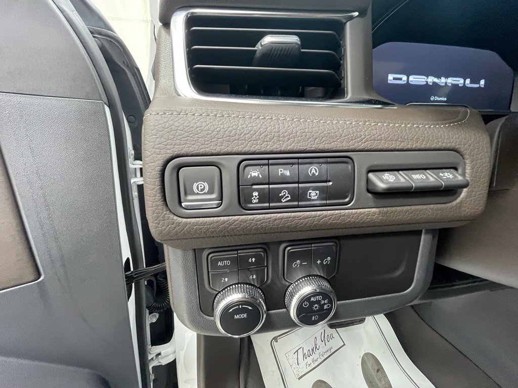 Used 2024 GMC Yukon Denali AWD/4WD image 20