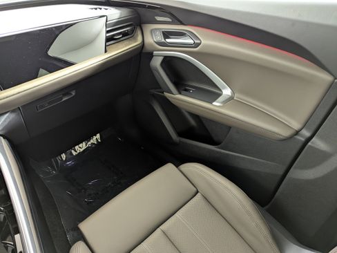 New 2025 Audi Q5 Premium Plus image 11