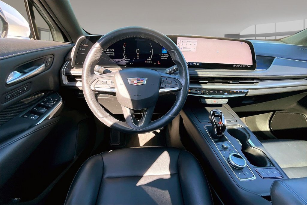 Used 2024 Cadillac XT4 Sport FWD image 5