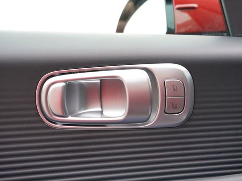 Certified 2025 Hyundai Ioniq 6 Limited image 15