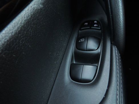 Certified 2021 Nissan Rogue Sport SV w/ Technology Package FWD image 26