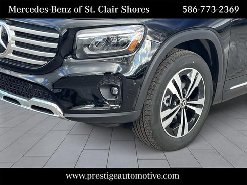 Used 2026 Mercedes-Benz GLB 250 4MATIC image 10