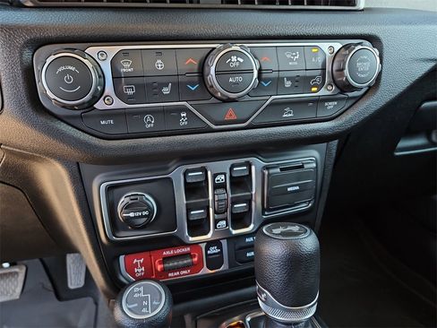 New 2026 Jeep Wrangler Unlimited Sport image 28