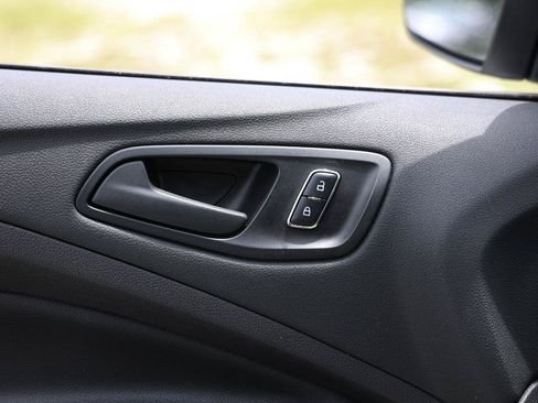 Used 2016 Ford Escape S FWD image 39