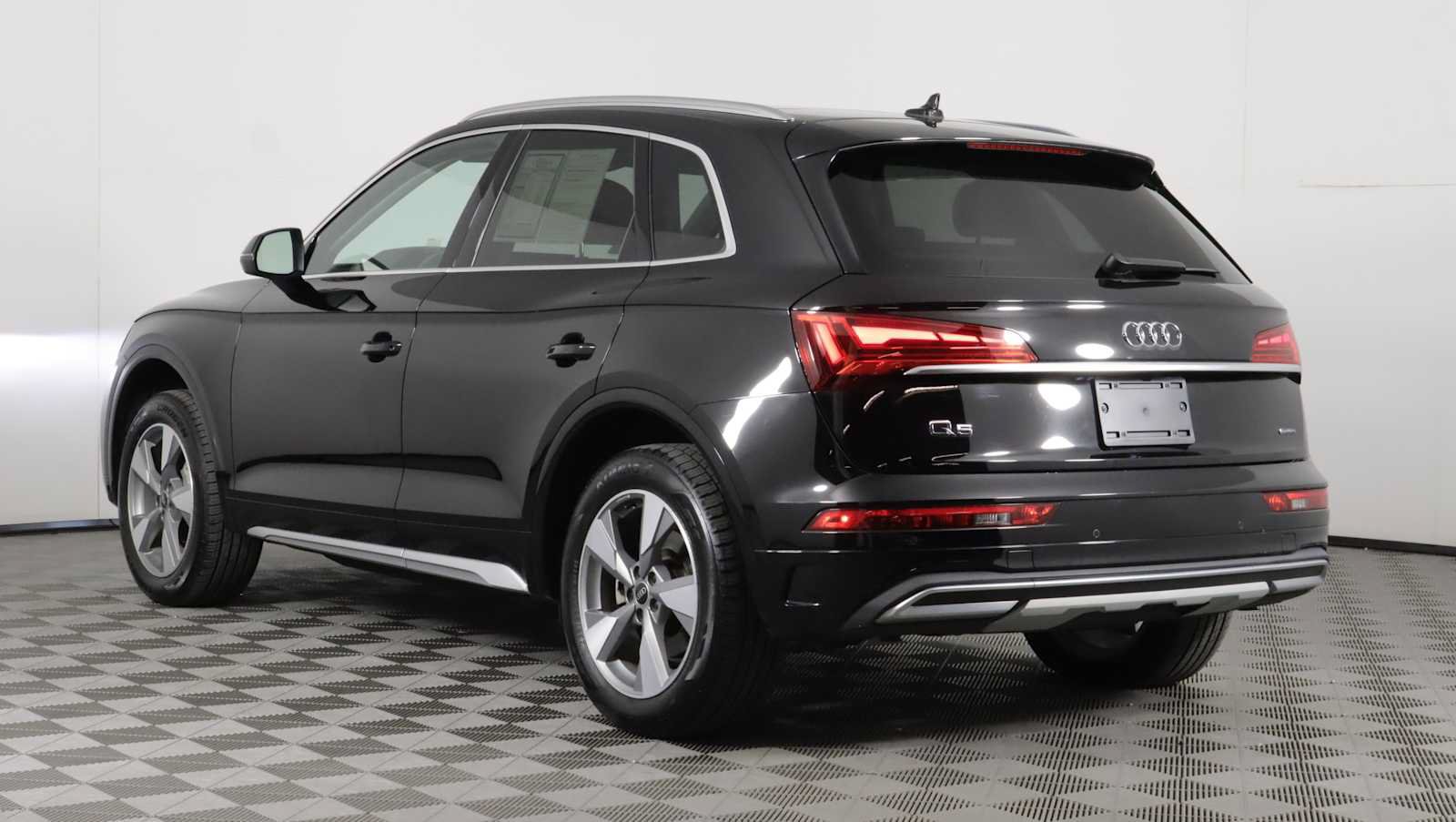 Used 2024 Audi Q5 2.0T Premium AWD/4WD image 4