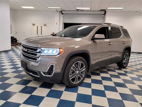 Used 2023 GMC Acadia SLT w/ Technology Package image 3