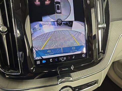 Certified 2025 Volvo XC60 T8 Plus w/ Protection Package Premier image 28