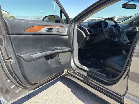 Used 2016 Lincoln MKZ Hybrid image 15