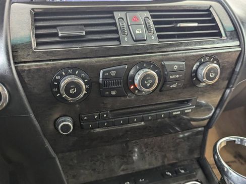 Used 2010 BMW 650i Convertible image 21