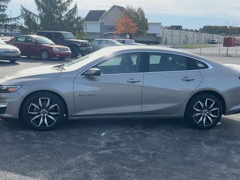 Used 2022 Chevrolet Malibu RS image 28