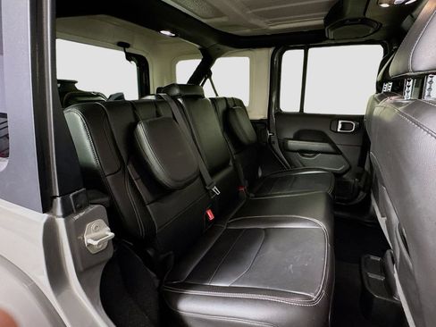 Used 2023 Jeep Wrangler Unlimited Sahara AWD/4WD image 32