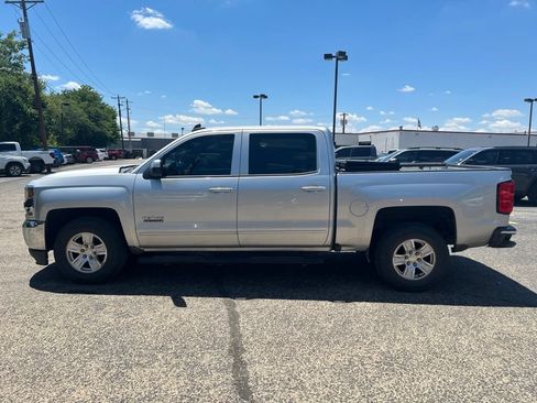 Used 2018 Chevrolet Silverado 1500 LT w/ LT Eassist Package RWD image 5