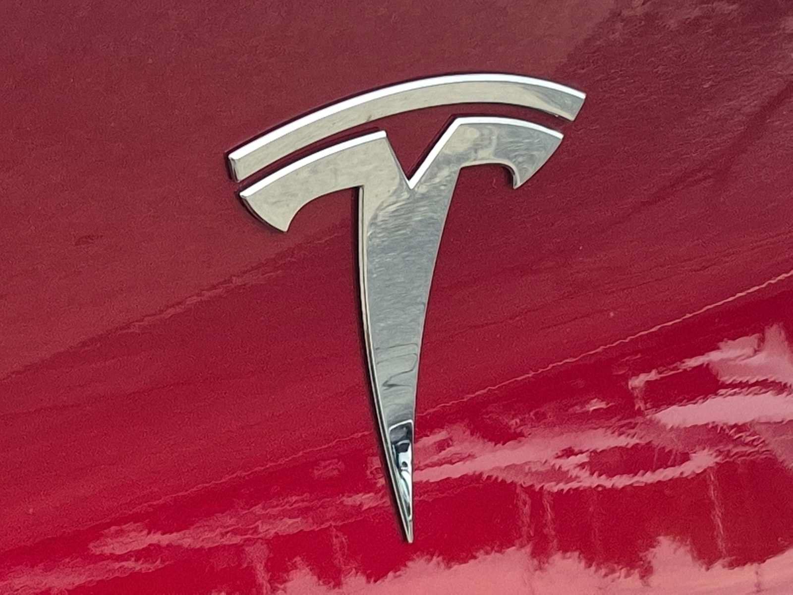 Used 2024 Tesla Model Y Long Range AWD/4WD image 11