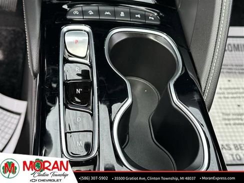 Used 2023 Buick Envision Avenir image 16