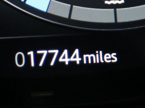 Used 2024 Land Rover Range Rover SE image 21