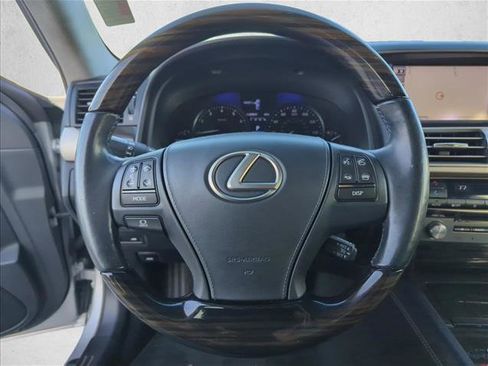 Used 2014 Lexus LS 460 w/ Comfort Package RWD image 15