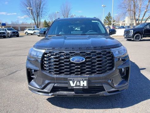 New 2026 Ford Explorer ST-Line AWD/4WD image 2
