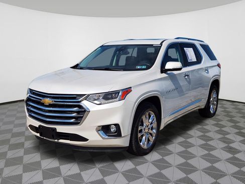 Used 2019 Chevrolet Traverse High Country AWD/4WD image 2
