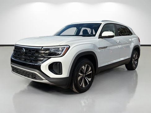 Used 2026 Volkswagen Atlas Cross Sport SE image 7