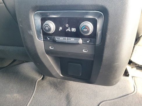 Used 2023 Chevrolet Suburban High Country image 56