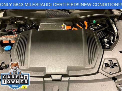 Used 2024 Audi Q8 e-tron Premium Plus w/ Premium Plus Package AWD/4WD image 10