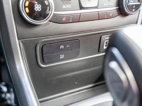 Used 2022 Ford EcoSport SE image 24