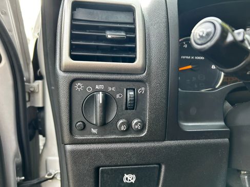 Used 2012 GMC Canyon SLE image 13