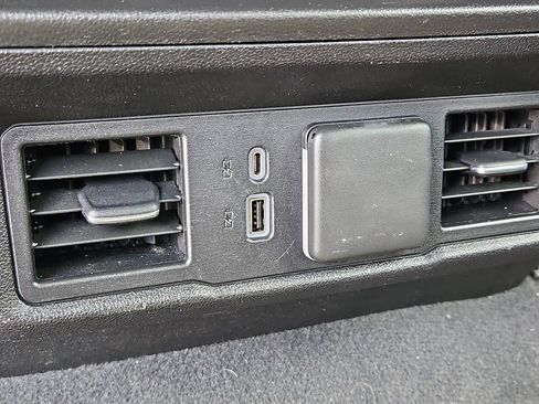 Certified 2023 Chevrolet Silverado 1500 LT AWD/4WD image 21