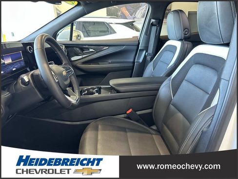 Used 2024 Chevrolet Blazer EV LT AWD/4WD image 13