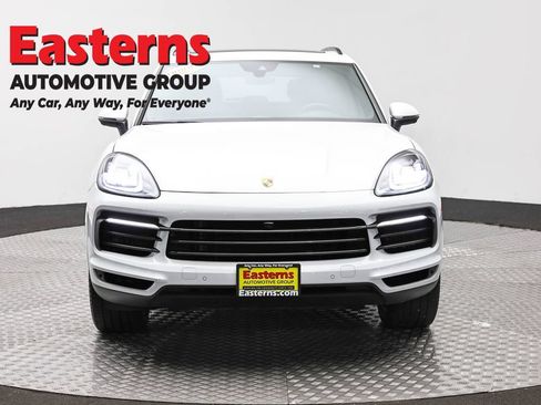 Used 2023 Porsche Cayenne Platinum Edition AWD/4WD image 2