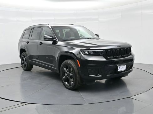 New 2025 Jeep Grand Cherokee L Altitude image 64