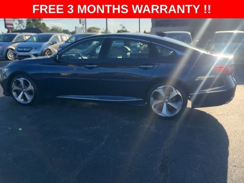Used 2018 Honda Accord Touring image 5