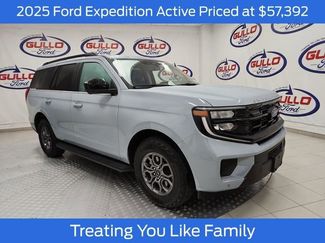 Used 2025 Ford Expedition Active video 1
