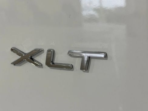 Used 2024 Ford Transit 350 XLT RWD image 30