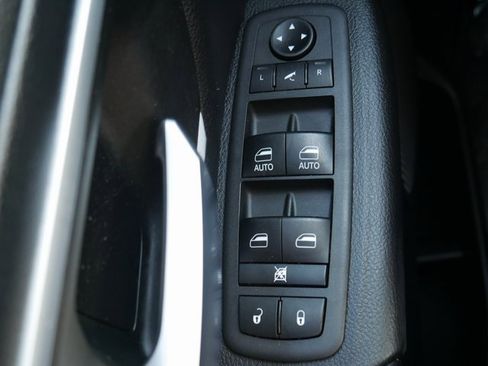 Used 2021 RAM 1500 Big Horn image 25