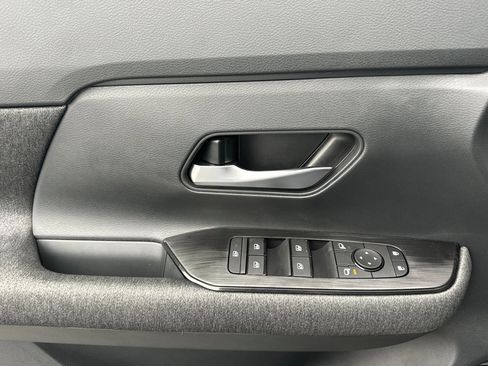 New 2026 Nissan Kicks SV image 11