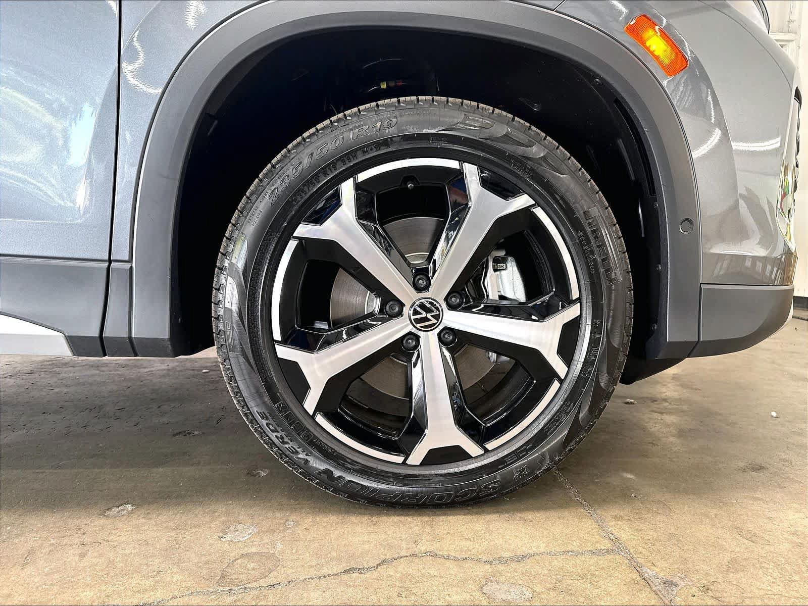 New 2026 Volkswagen Tiguan SE AWD/4WD image 13