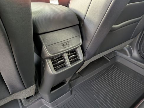 New 2026 Chevrolet Equinox RS image 12